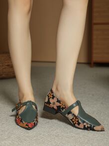 Floral Pattern Point Toe Mary Jane Flats - Multicolor - View 4