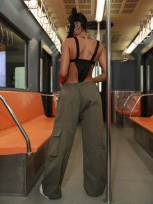 Low Rise Solid Flap Pocket Wide Leg Cargo Pants - Army Green - View 2