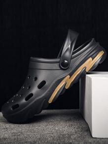 Sandalias de hombre versátiles y de moda 2025, de material EVA ligero, con punta cerrada, sin talón, de secado rápido, aptas para la playa, el agua, el baño, el uso casual y la oficina - Negro - Ver 4