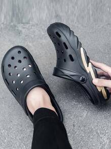 Sandalias de hombre versátiles y de moda 2025, de material EVA ligero, con punta cerrada, sin talón, de secado rápido, aptas para la playa, el agua, el baño, el uso casual y la oficina - Negro - Ver 6