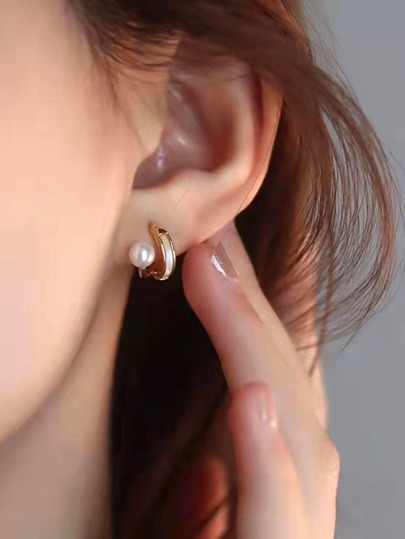 人造珍珠裝飾耳環
