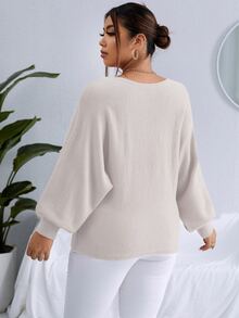 Calvaya Plus Graphic Pattern Batwing Sleeve Jumper - Beige - View 2