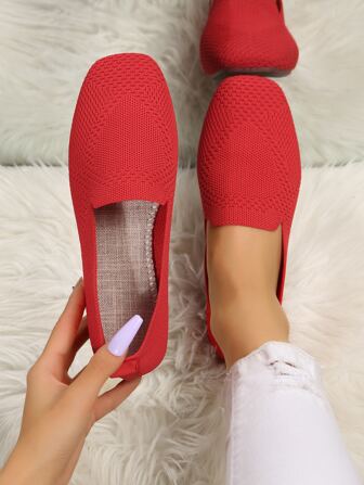 Mocasines rojo neón de punta cuadrada