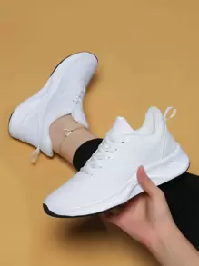 女性時尚皮面保暖輕便舒適運動鞋,適用於冬季