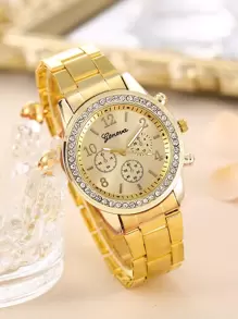 两款奢华女士镶钻三眼石英腕表，休闲独特的数字设计，适合各种场合，与手链完美搭配。是送给妈妈的理想礼物。 - 金色 - 查看 2