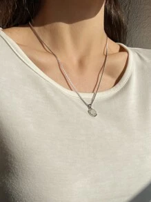 DAZY 圆形吊坠项链 - 銀色 - 查看 7