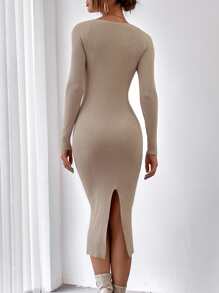 SHEIN X Lucía Bellido Firerie 方領插肩袖後背開叉毛衣裙不附腰帶 - 卡其色 - 查看 2