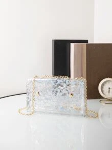 Bolsa cuadrada con patrón geométrico con solapa