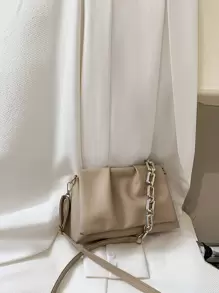 Bolso fruncido minimalista con diseño de cadena con solapa