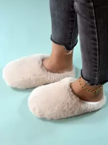 Fall/Winter Minimalist Fluffy Bedroom Slippers, Fashionable Solid Colored Khaki Bedroom Slippers - Khaki - View 3