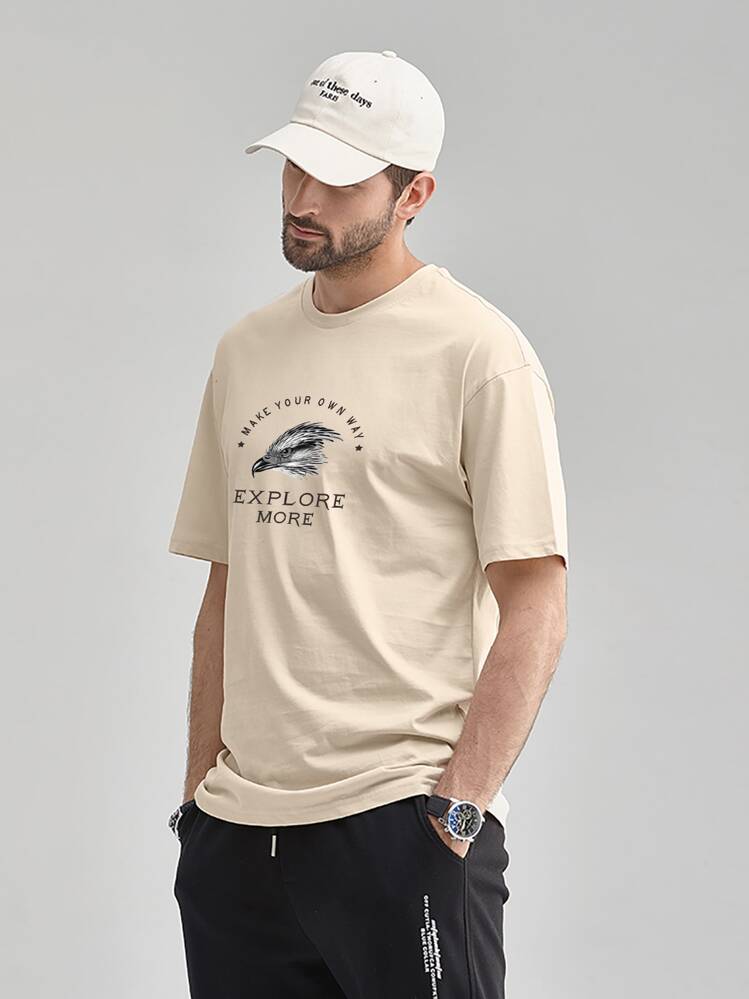 男性 鷲と文字グラフィック Tシャツ - アプリコット - 見る 1