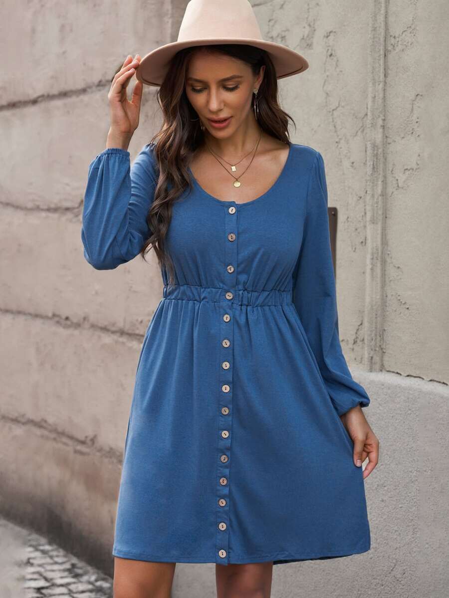 Vestido con botón delantero de manga farol