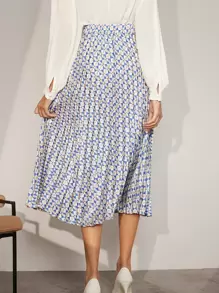 BizChic Allover Print Pleated Skirt Workwear