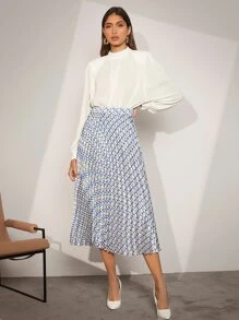 BizChic Allover Print Pleated Skirt Workwear