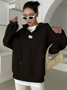 DAZY Patched Detail Drop Shoulder Hoodie - Hitam - View 2