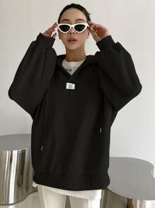 DAZY Patched Detail Drop Shoulder Hoodie - Hitam - View 4