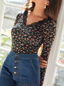 SHEIN Frenchy Lace Trim V Neck Tee - Multicolor - View 1