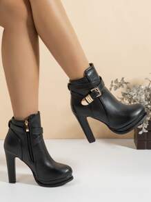 Stivali eleganti da donna di colore nero con fibbia, decorazione con fibbia, cerniera laterale e tacco chunky, Autunno/Inverno 2025