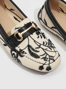 CUCCOO TILAWA 花卉刺绣马衔铁装饰平底乐福鞋 夏季度假鞋 夏季促销 返校鞋 大学生鞋 圣诞节 秋季 新年 假期 - 彩色 - 查看 3