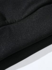 ROMWE MEN Grunge Punk Men Floral & Letter Graphic Drawstring Thermal Hoodie, School - Black - View 7