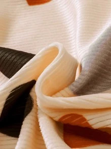 Vestido De Bebé Para Niña Con Estampado De Corazones Y Detalles De Volantes En El Dobladillo - Beis - Ver 3