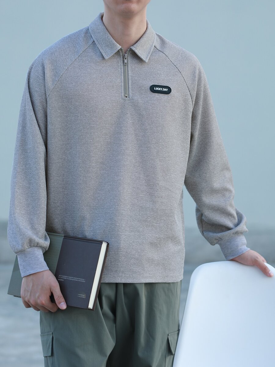 Manfinity Hypemode Hombres Sudadera con diseño de parche de manga raglán