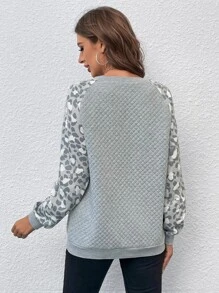 SHEIN LUNE Allover Print Raglan Sleeve Sweatshirt - Grey - View 2