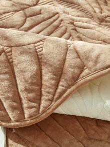 1pc Leaf Textured Sofa Towel & 1pc Random Cushion Cover Without Filler - Camel - View 4