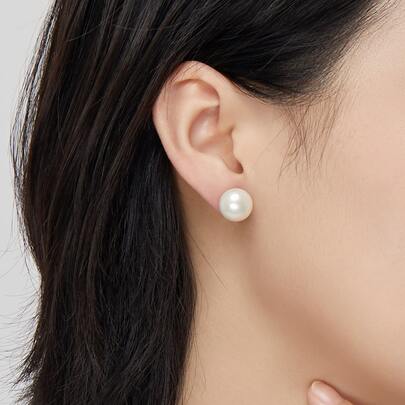 Cultured Pearl Decor Stud Earrings