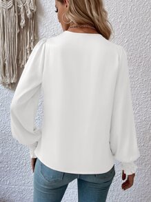 SHEIN Clasi 垂墜交疊領抽褶袖口燈籠袖襯衫 - 白色 - 查看 2