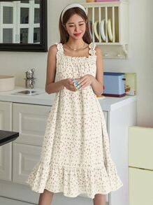 DAZY 全身樱桃印花荷叶边吊带睡裙睡衣 - 米色 - 查看 3