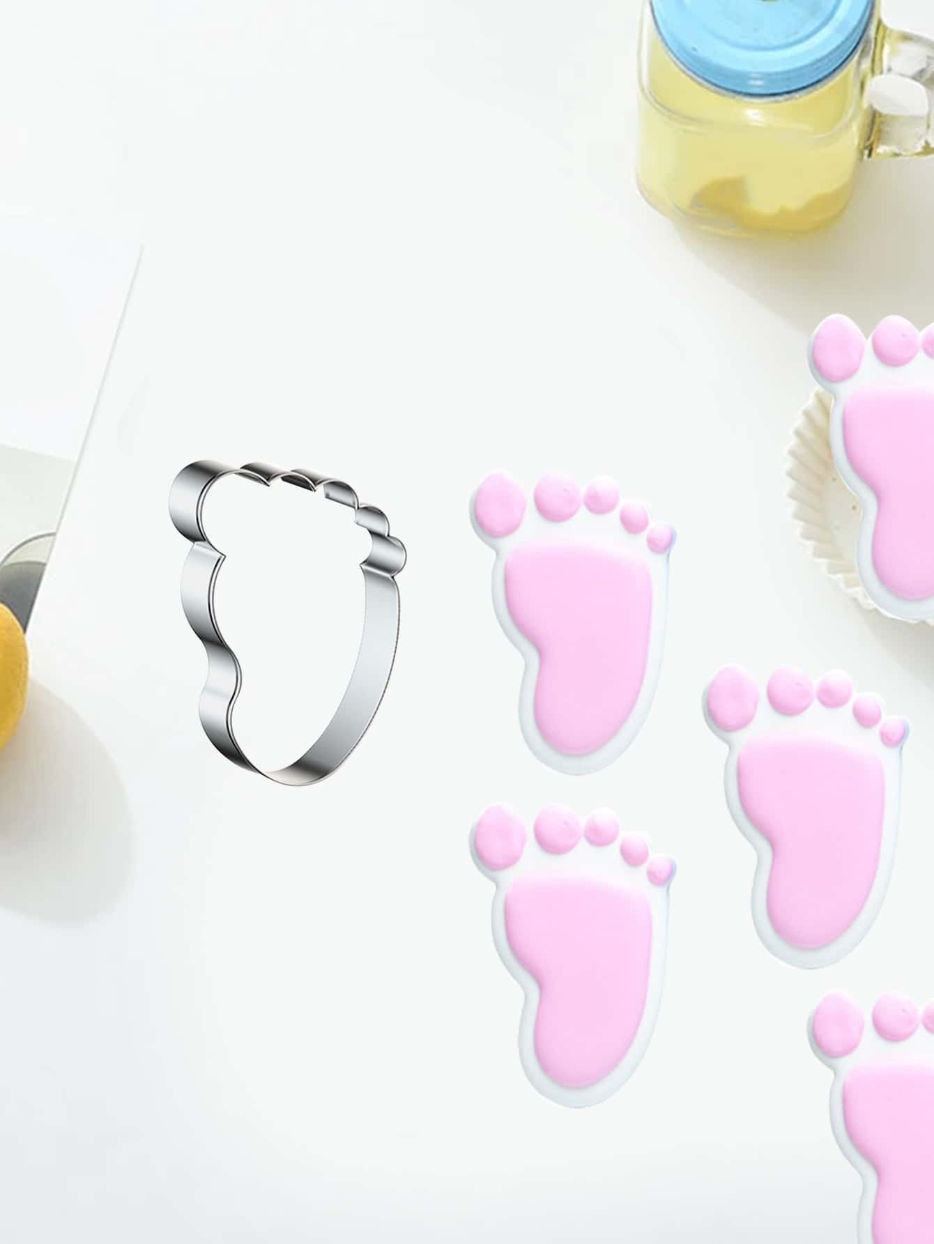 1pc Footprint Shaped Cookie Cutter - Silver - View 1