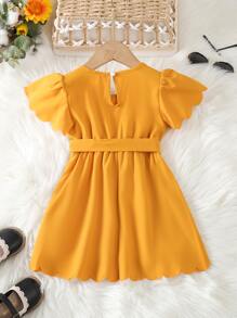 小女童貝殼邊蝴蝶袖繫腰帶洋裝 - 芥末黃 - 查看 2