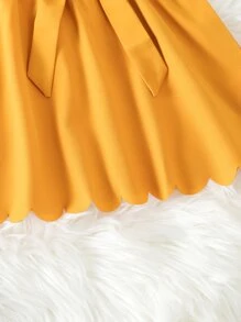 小女童貝殼邊蝴蝶袖繫腰帶洋裝 - 芥末黃 - 查看 3