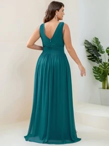 EVERPRETTY Plus Double V Neck Ruched Waist Prom Dress - Teal Blue - View 2