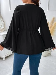 SHEIN LUNE Plus Contrast Lace Trumpet Sleeve Overlap Collar Peplum Hem Blouse Peplum Top - Black - View 2