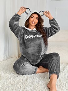 大碼字母刺繡3D耳朵設計連帽絨布睡衣套裝