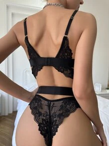 Floral Lace Underwire Lingerie Set - Black - View 2