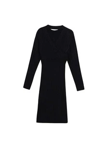 鎖脖領口麻花編織毛衣裙