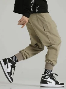 Manfinity Hypemode Men Patched Flap Pockets Cargo Trousers - Khaki - View 4