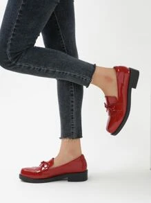 Bow & Fringe Decor Flat Loafers - Red - View 4