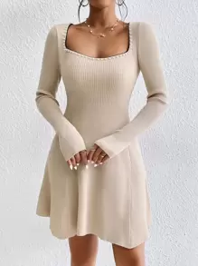 SHEIN Privé 珍珠串珠雞心領口毛衣洋裝 - 杏色 - 查看 7