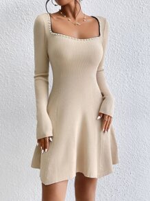 SHEIN Privé 珍珠串珠雞心領口毛衣洋裝 - 杏色 - 查看 5