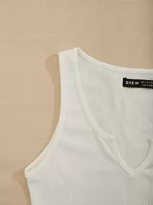 Chiquease Notch Neck Rib-knit Tank Top