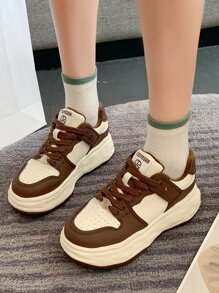 Two Tone Letter Graphic Lace-up Front Skate Shoes - Khaki - View 4