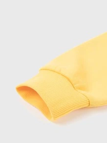 男孩熊和字母圖案連帽衫