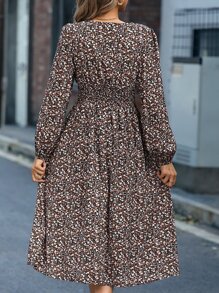 SHEIN LUNE 小碎花腰部打褶燈籠袖洋裝