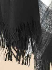 一件格紋保暖披肩夾克 - 黑與白 - 查看 3