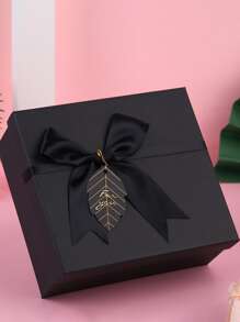 8个礼品包装蝴蝶结、8个标签和8个别针 - 彩色 - 查看 1