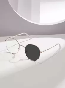 Vintage Geometric Photochromic Fashion Glasses - Metal Frame, Classic Design For Outdoor, Travel, Beach, Casual Wear, Driving, Computer/Gaming/TV/Phone Use, Reduce Eye Fatigue, Light, Fashion Clear Lens Eyeglasses Frame - Black - View 4